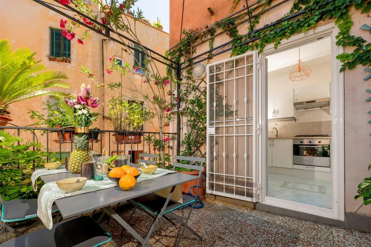 Apartment Stunning Flat With Terrace In Trastevere Rome Italy